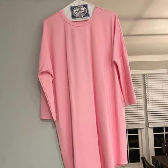 Pomander palace, Size M/L, Boxy fit, runs more medium - Picture 2 of 4